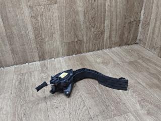 педаль Renault Sandero 2 поколение 2015, 1.2 л., D4F 732, бензин, МКПП, хетчбэк 5 дв., 180026342R