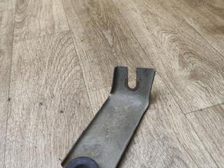 кронштейн радиатора Lada Vesta 1 поколение 2020, 1.6 л., бензин, МКПП, универсал