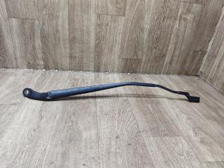 щеткодержатель (поводок стеклоочистителя, дворник) Lada Vesta 1 поколение 2019, 1.6 л., бензин, МКПП, седан, 8450030855