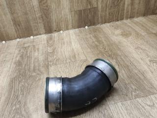 патрубок интеркулера Volkswagen Transporter T5 2005, 1.9 л., AXC, дизель, МКПП, микроавтобус, 7H0145790A