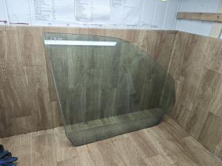 стекло двери передней правой Volkswagen Transporter T5 2003, 1.9 л., AXC, дизель, МКПП, микроавтобус