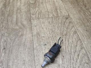 датчик температуры охлаждающей жидкости Renault Sandero 2 поколение 2015, 1.2 л., D4F 732, бензин, МКПП, хетчбэк 5 дв.