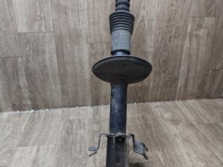 амортизатор передний правый Renault Sandero 2 поколение 2015, 1.2 л., D4F 732, бензин, МКПП, хетчбэк 5 дв.