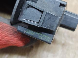 кнопка аварийной сигнализации Renault Sandero 2 поколение 2015, 1.2 л., D4F 732, бензин, МКПП, хетчбэк 5 дв.