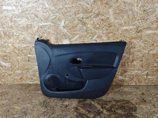 обшивка двери передняя правая Renault Sandero 2 поколение 2015, 1.2 л., D4F 732, бензин, МКПП, хетчбэк 5 дв.