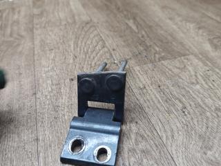 петля крышки багажника Volkswagen Transporter T5 2006, 2.5 л., AXD, дизель, МКПП, микроавтобус, 7H0827301C