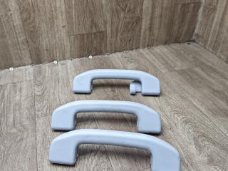 ручка внутренняя потолочная Lada Vesta 1 поколение 2021, 1.6 л., бензин, МКПП, универсал, 8450031973, 8450031972