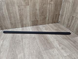 молдинг стекла Lada Vesta 1 поколение 2021, 1.6 л., бензин, МКПП, универсал, 8450007853