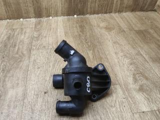 корпус термостата Volkswagen Golf 6 поколение 2010, 1.6 л., CAYC, дизель, МКПП, универсал, 03L121111S