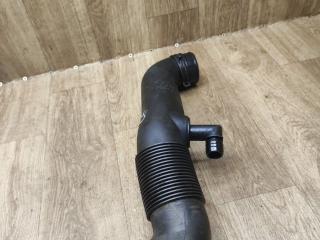 патрубок воздушного фильтра Volkswagen Transporter T5 2005, 1.9 л., AXC, дизель, МКПП, микроавтобус, 7H0129615D