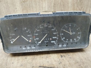 щиток приборов (приборная панель) Volkswagen Passat B3 1993, 1.8 л., бензин, универсал