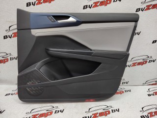 обшивка двери передняя правая Volkswagen Taos 1 поколение 2024, 1.5 л., бензин, АКПП, серый, внедорожник 5 дв., передний привод
