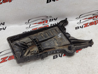 полка аккумулятора Volkswagen Atlas 1 поколение 2018, 2.0 л., бензин, АКПП, черный, внедорожник 5 дв., полный привод, 3QF915331