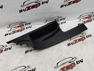 накладка на порог внутренняя Volkswagen Tiguan Allspace 1 поколение [рестайлинг] 2023, 2.0 л., бензин, АКПП, синий, внедорожник 5 дв., полный привод