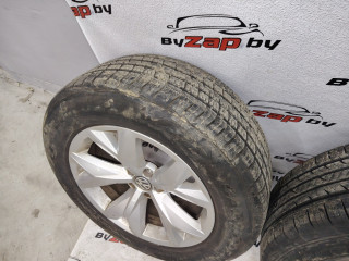 шина Volkswagen Atlas 1 поколение 2018, 2.0 л., бензин, АКПП, черный, внедорожник 5 дв., полный привод