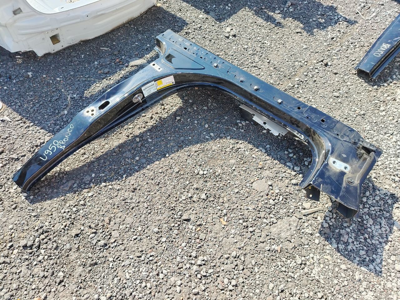 порог левый Ford Bronco Sport 1 поколение 2023, 1.5 л., бензин, АКПП, внедорожник 5 дв. - фото №1