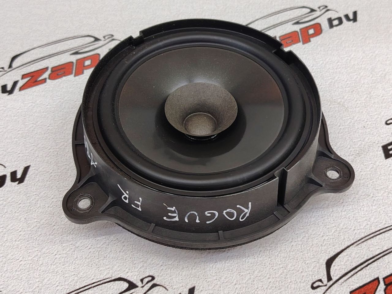 динамик двери Nissan Rogue T33 2022, 2.5 л., бензин, АКПП, белый, передний привод, 281566RR0A - фото №1