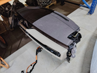 панель передняя салона (торпедо) Lincoln Aviator 2 поколение 2020, 3.0 л., бензин, АКПП, белый, внедорожник 5 дв., полный привод