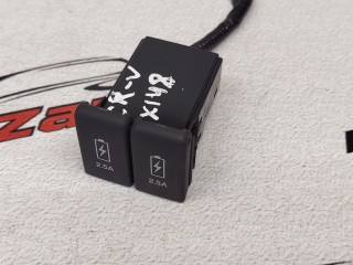 разъем AUX / USB Honda CR-V 5 поколение 2019, 1.5 л., бензин, АКПП, серый, внедорожник 5 дв., полный привод, правый руль, TLA-A010