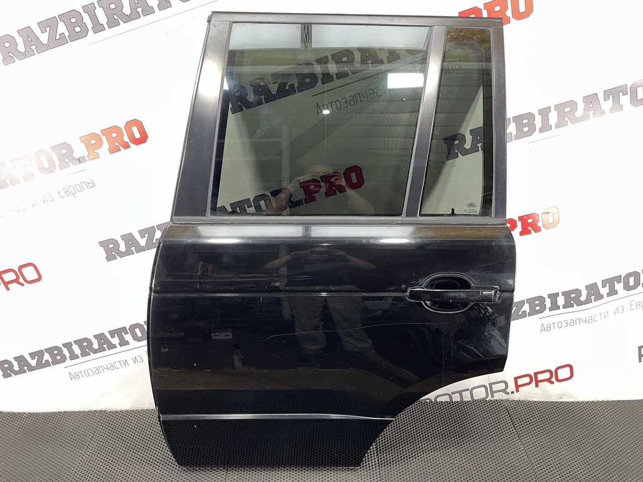 дверь задняя левая Land Rover Range Rover 3 поколение 2002, 2.9 л., M 57 D 30, дизель, АКПП, внедорожник 5 дв., BFA760070 - фото №1