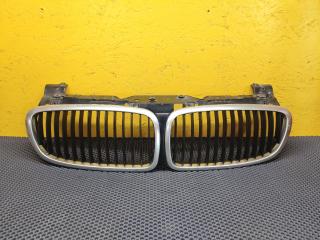 решетка капота BMW 7 серия E65/E66/E67 [рестайлинг] E66 2005, 4.8 л., N62 B48 B, бензин, АКПП, black sapphire metallic (475), седан, задний привод, 51137145738