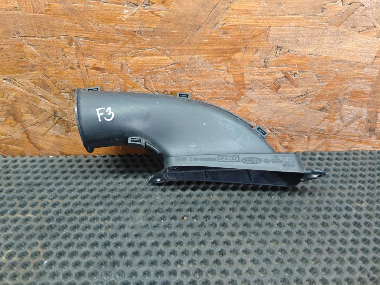 воздухозаборник Ford C-Max 2 поколение CB7 2013, 1.0 л., M2DA, бензин, МКПП, минивэн, CV619E635BB - фото №1