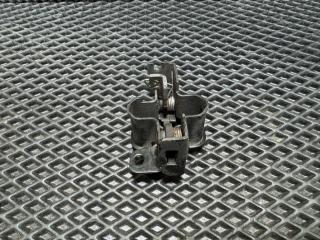 замок капота Mercedes-Benz E-Класс W211/S211 W211 2003, 1.8 л., M 271.941, бензин, АКПП, c185 melanitschwarz, универсал, правый руль, A2038800060