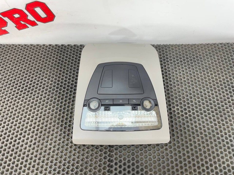 фонарь салона (плафон) BMW 5 серия F07/F10/F11 F11 2010, 3.0 л., N57 D30 A, дизель, АКПП, универсал, 63319163699 - фото №1