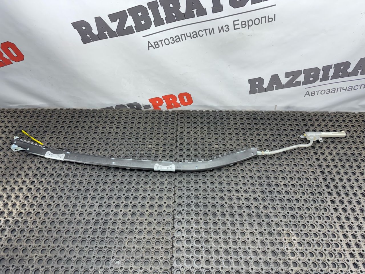 подушка безопасности боковая (шторка) Mercedes-Benz C-Класс W203/S203/CL203 CL203.747 2001, 2.3 л., M 111.981, бензин, АКПП, 345, купе, задний привод, A2038601905 - фото №1