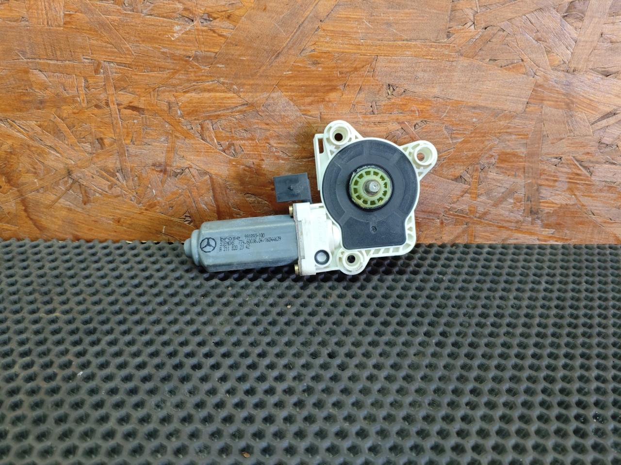 моторчик стеклоподъемника Mercedes-Benz E-Класс W211/S211 2004, 2.7 л., OM 647.961, дизель, МКПП, седан - фото №1