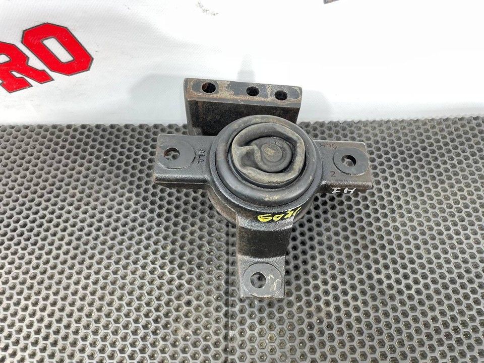 подушка крепления двигателя Hyundai Santa Fe 2 поколение (CM) 2007, 2.2 л., D4EB, дизель, АКПП, 218112B100 - фото №1