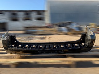 бампер задний Cadillac Escalade 4 поколение (2014 - 2026), черный, 102525826