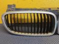 решетка капота BMW 7 серия E65/E66/E67 [рестайлинг] E66 2005, 4.8 л., N62 B48 B, бензин, АКПП, black sapphire metallic (475), седан, задний привод, 51137145738 - фото №2