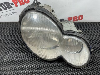 фара правая Mercedes-Benz C-Класс W203/S203/CL203 CL203.747 2001, 2.3 л., M 111.981, бензин, АКПП, 345, купе, задний привод, A2038202261