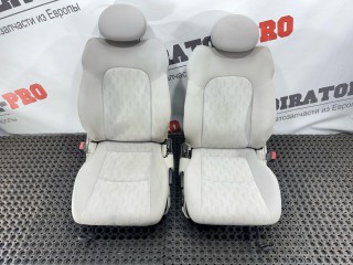 сиденье переднее Mercedes-Benz C-Класс W203/S203/CL203 CL203.747 2001, 2.3 л., M 111.981, бензин, АКПП, 345, купе, задний привод, A2039120022