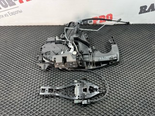 замок двери передней правой Volvo V50 1 поколение [рестайлинг] 2010, 1.6 л., D 4164 T, дизель, МКПП, универсал, 30784047