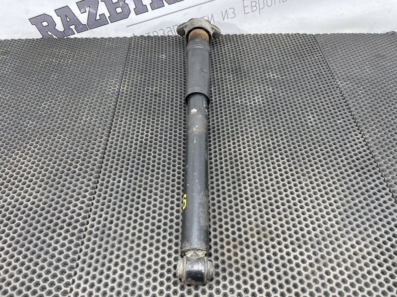 амортизатор задний Mercedes-Benz E-Класс W212/S212/C207/A207 W212 2009, 2.1 л., OM 651.924, дизель, 6МКПП, 040, седан, задний привод, правый руль, A2123200630 - фото №1