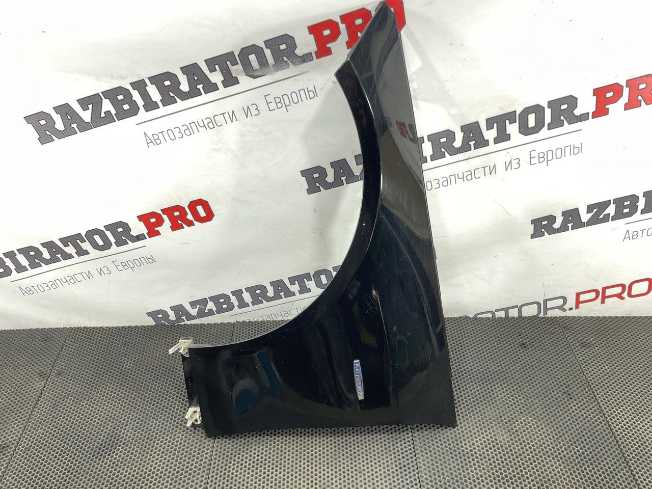 крыло переднее левое Mercedes-Benz E-Класс W212/S212/C207/A207 W212 2009, 2.1 л., OM 651.924, дизель, 6МКПП, 040, седан, задний привод, правый руль, A2128810101 - фото №1