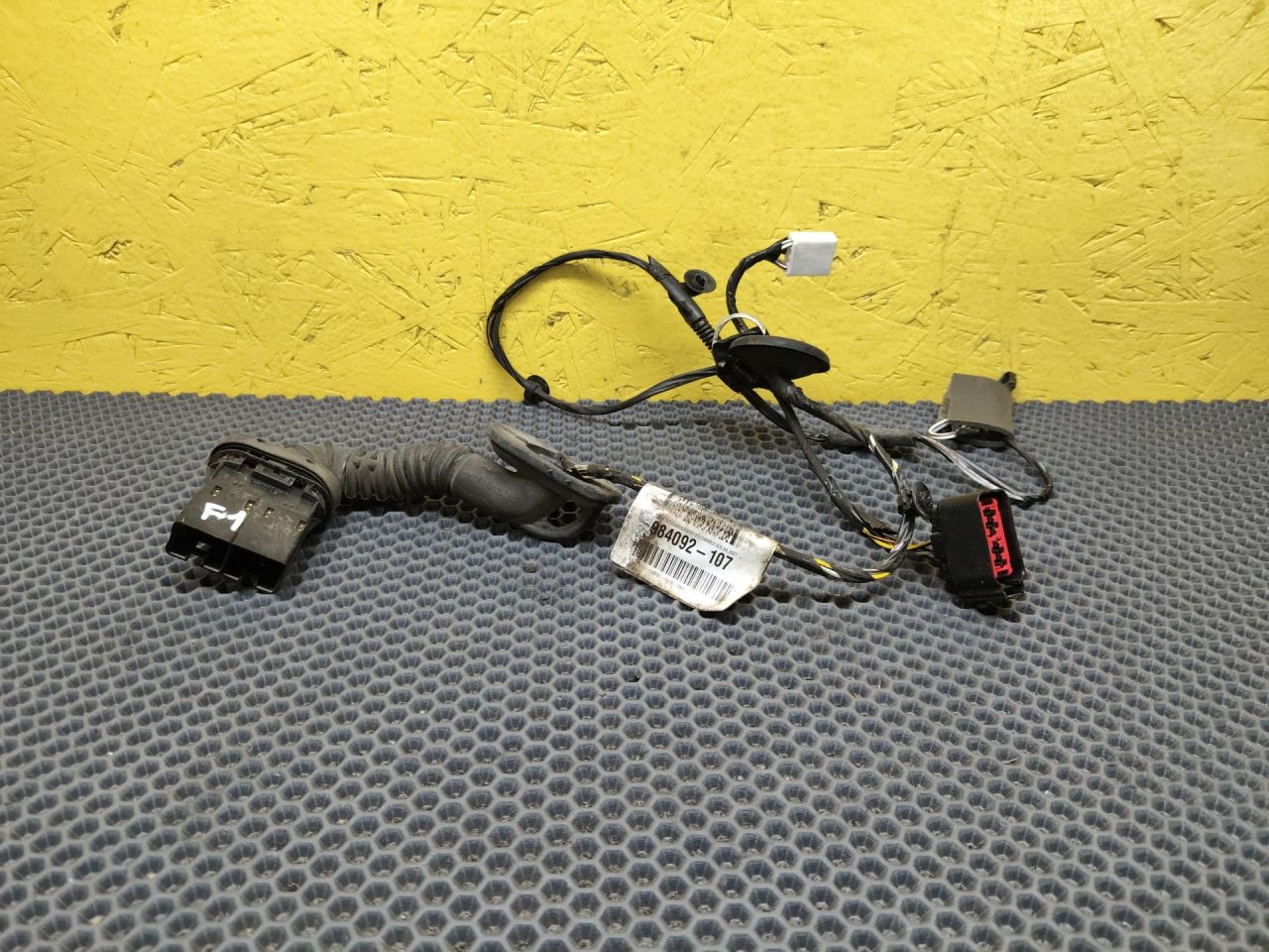 дверная проводка Ford Focus 2 поколение 2007, 1.8 л., Q7DA, бензин, МКПП, универсал, 3M5T14240AKH - фото №1