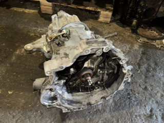 КПП механическая (МКПП) Audi A6 4A/C4 1996, 2.6 л., бензин