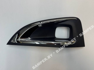 рамка фары противотуманной левой Peugeot 3008 2 поколение 2020, 1686611780, 9815692777, 1686611780L