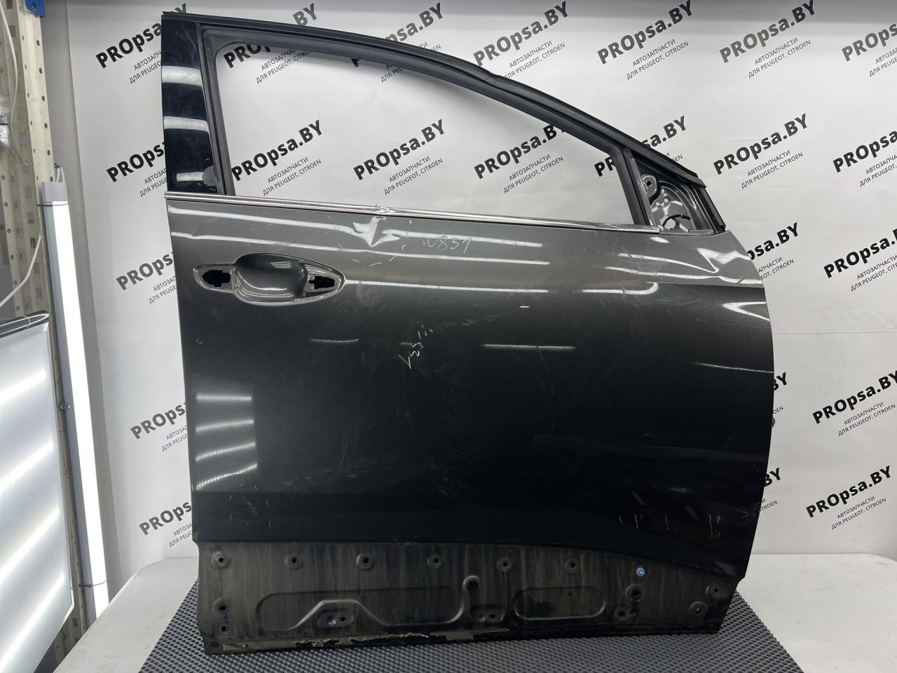 дверь передняя правая Peugeot 3008 2 поколение 2019, 1.2 л., бензин, МКПП, передний привод, правый руль - фото №1