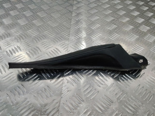 молдинг лобового стекла Renault Megane 3 поколение 2009, 668630006R