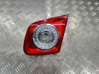 фонарь крышки багажника правый Volkswagen Jetta 5 поколение 2006, 1K5945094