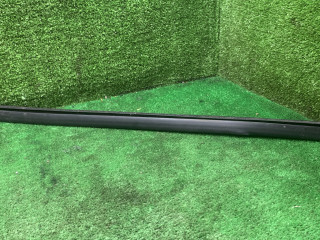 молдинг стекла Renault Duster 1 поколение [рестайлинг] 2017, 2.0 л., бензин, МКПП, внедорожник 5 дв., полный привод