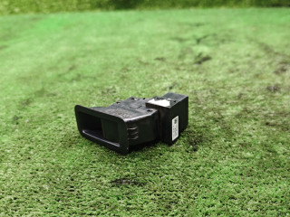 кнопка стеклоподъемника двери задней правой Volkswagen Polo Sedan 1 поколение [рестайлинг] 2019, 1.6 л., бензин, МКПП, седан, 6RU959855A