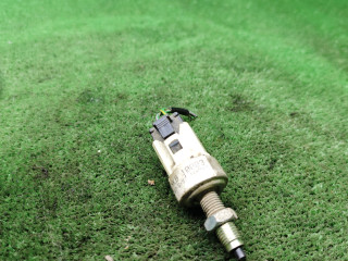 Датчик педали тормоза (лягушка) Rover 200 Series 3 поколение 1997, 1.4 л., бензин, МКПП, хетчбэк 5 дв.