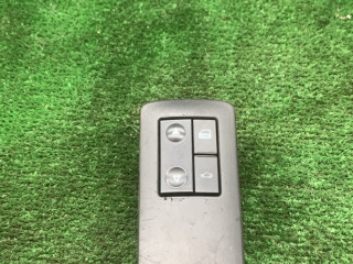 кнопка стеклоподъемника двери Opel Vectra C 2003, 2.2 л., Z 22 SE, бензин, АКПП, седан