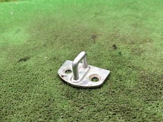 ответная часть (скоба) замка двери Skoda Superb 1 поколение 2006, 2.8 л., бензин, АКПП, седан, 1U0837033B