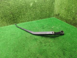 щеткодержатель (поводок стеклоочистителя, дворник) Nissan Serena С23 [рестайлинг] 1995, 2.3 л., дизель, МКПП, минивэн